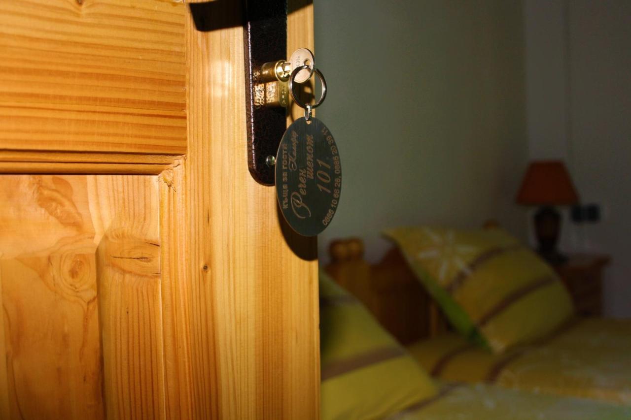 Къща Речен Шепот Hotel Kalofer Luaran gambar