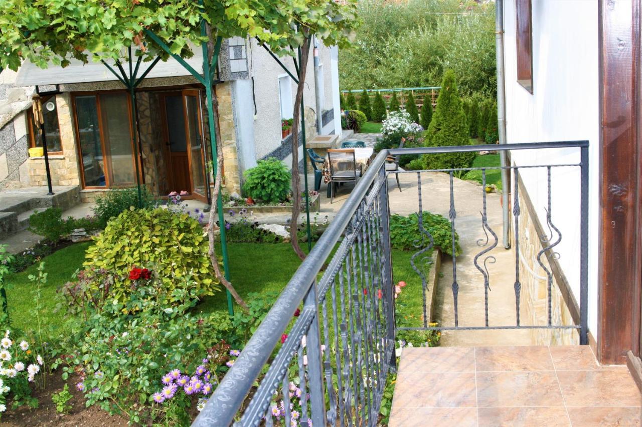 Къща Речен Шепот Hotel Kalofer Luaran gambar