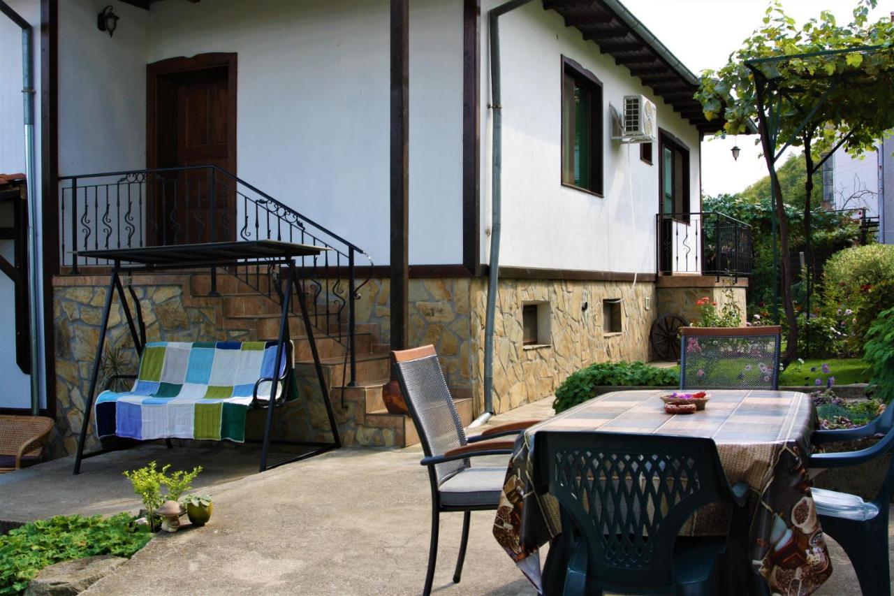 Къща Речен Шепот Hotel Kalofer Luaran gambar