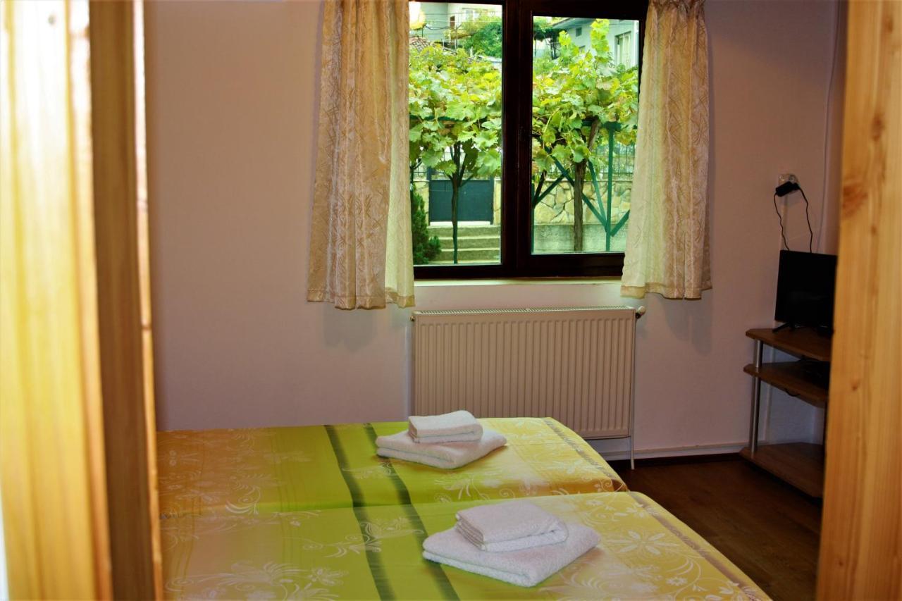 Къща Речен Шепот Hotel Kalofer Luaran gambar